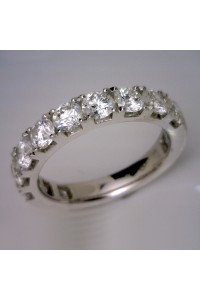 18kt White Gold Claw Set Diamond Wedding Ring = 1.82cts